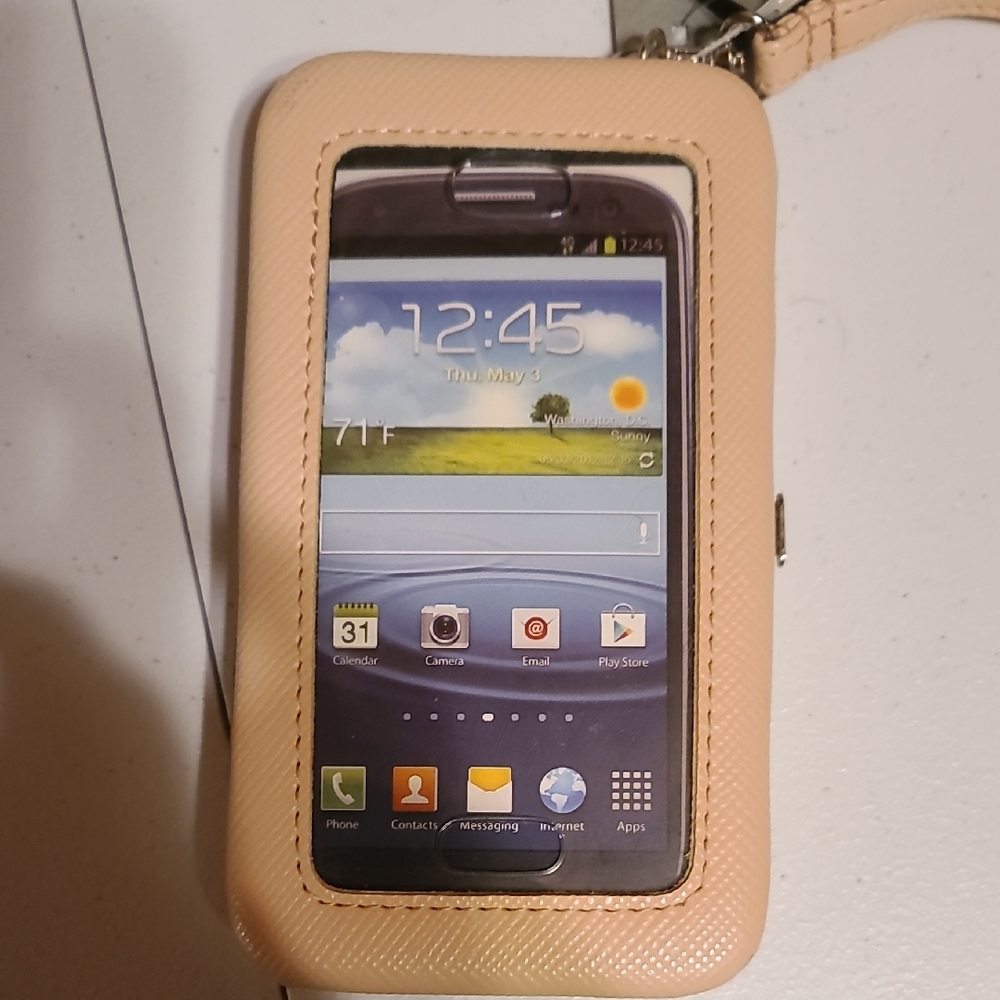 Apt. 9 Cream Smartphone Case with Strap